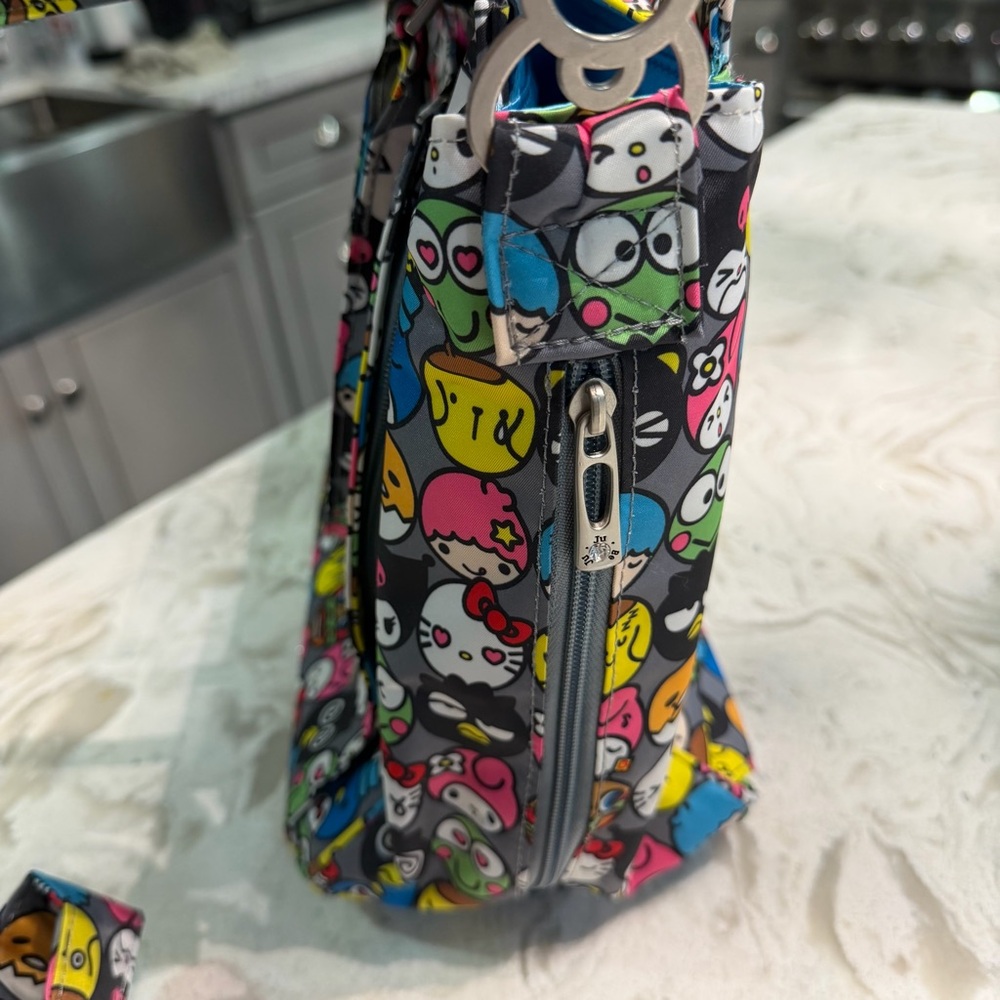 Jujube Hello Kitty Be Classy Like New Sanrio Hello Friend - Picture 7 of 16